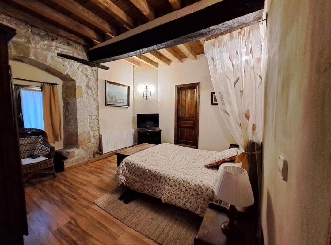 Palacio De Los Alvarado En Las Merindades El Ribero ภายนอก รูปภาพ